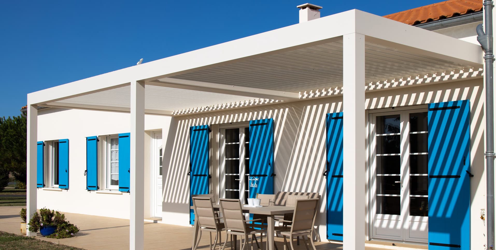 Pergolas-bioclimatiques-art-design-3